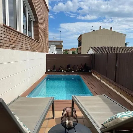 Casa Con Piscina Cerca De La Playa מלון 4*