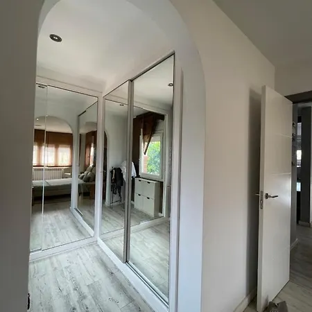 Casa Con Piscina Cerca De La Playa